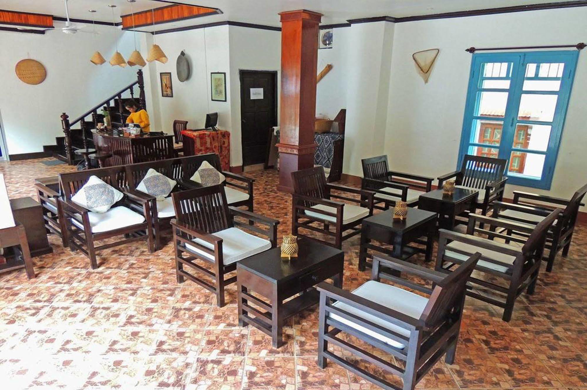 Luang Prabang Hostel Екстериор снимка