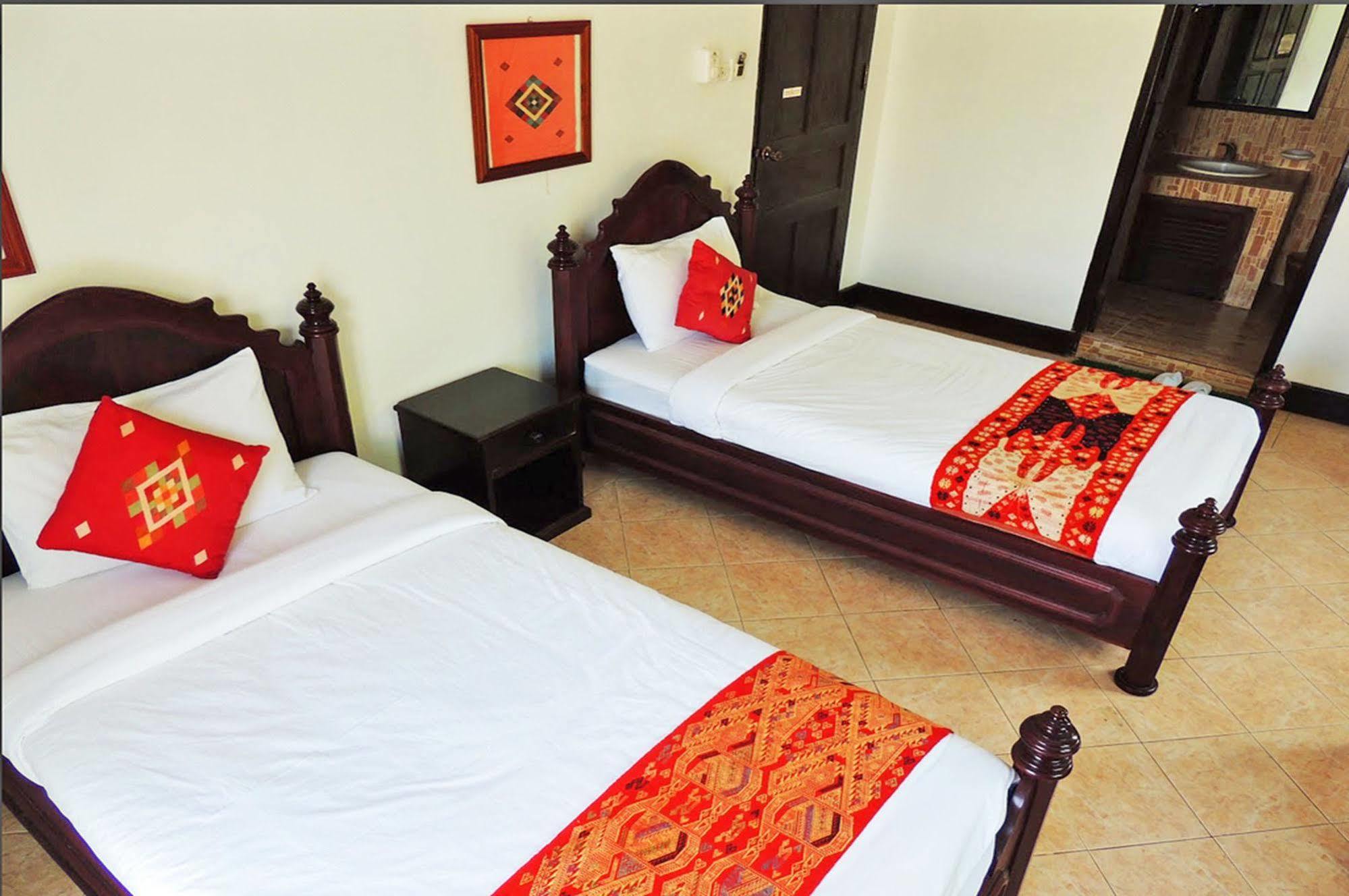 Luang Prabang Hostel Екстериор снимка
